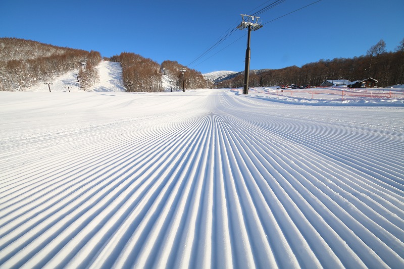 グランデコスノーリゾート 福島 さらさらパウダーで最長滑走距離4 500m ゴンドラで山頂までアクセス楽々